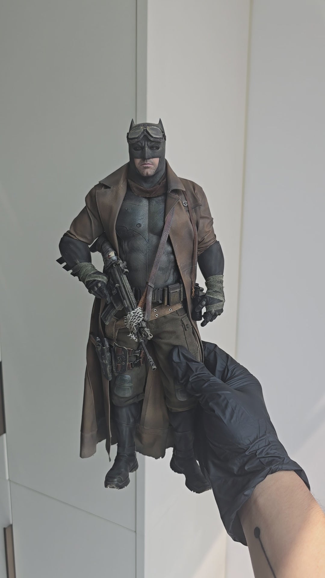 Modification Commission Job for Hot Toys Knightmare Batman